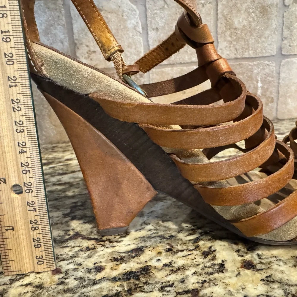 Sam Edelman “Saville” Leather Strappy Wedge Sandals – Size 7M (Gently Used)